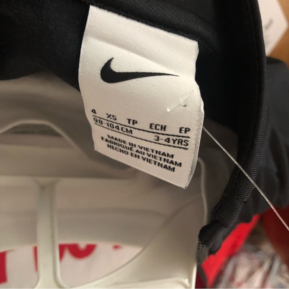 Nike 3pc Tracksuit - Picture 9 of 13